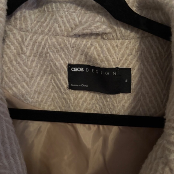 Men's Jacket - Picture 2 of 7